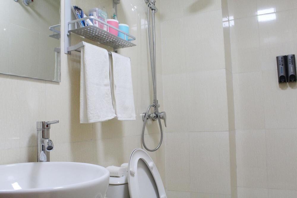 Dalian Kai Bin Business Inn Bagian luar foto